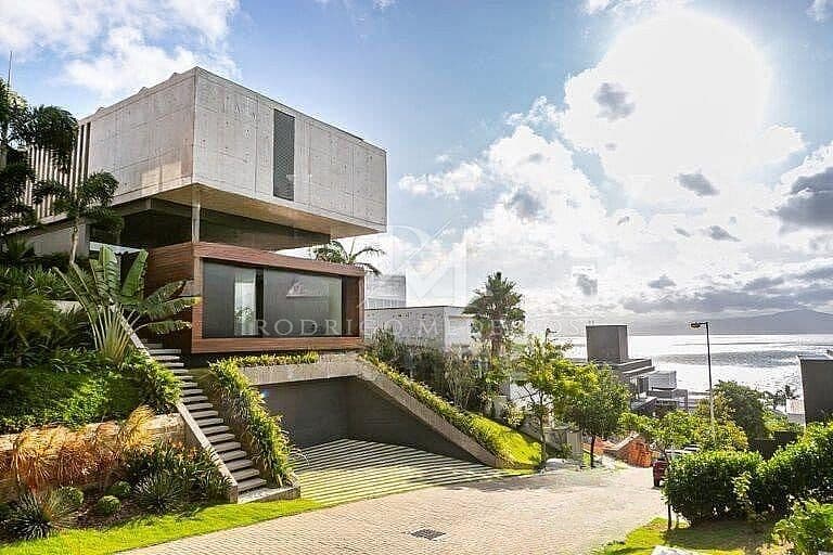 Casa em Condomínio 3 Suítes, Piscina - Cacupé, Florianópolis/SC — foto 1