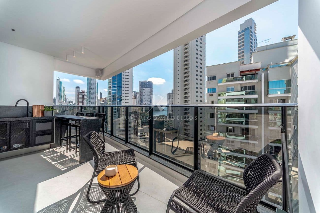 Apartamento 4 Suítes - Centro, Balneário Camboriú-SC — foto 1