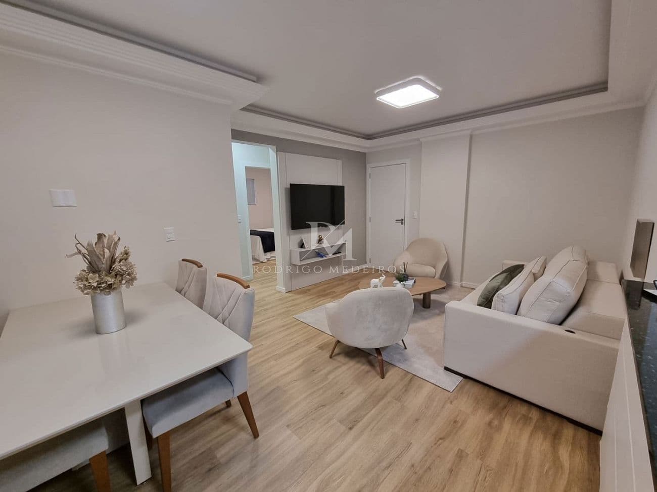 Apartamento 3 Dormitórios ( 1 Suíte) - Centro, Balneário Camboriú/SC — foto 1