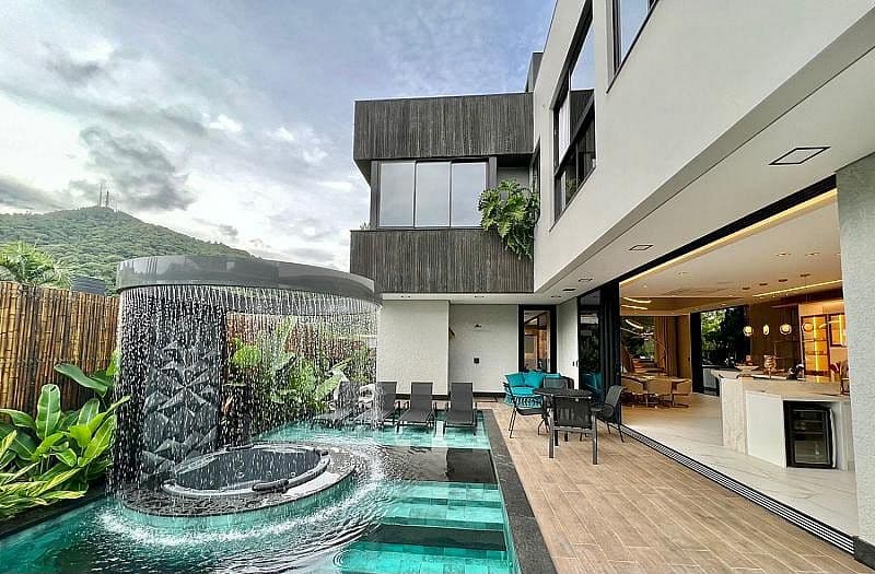 Casa Automatizada na Praia do Estaleiro-BC — foto 1