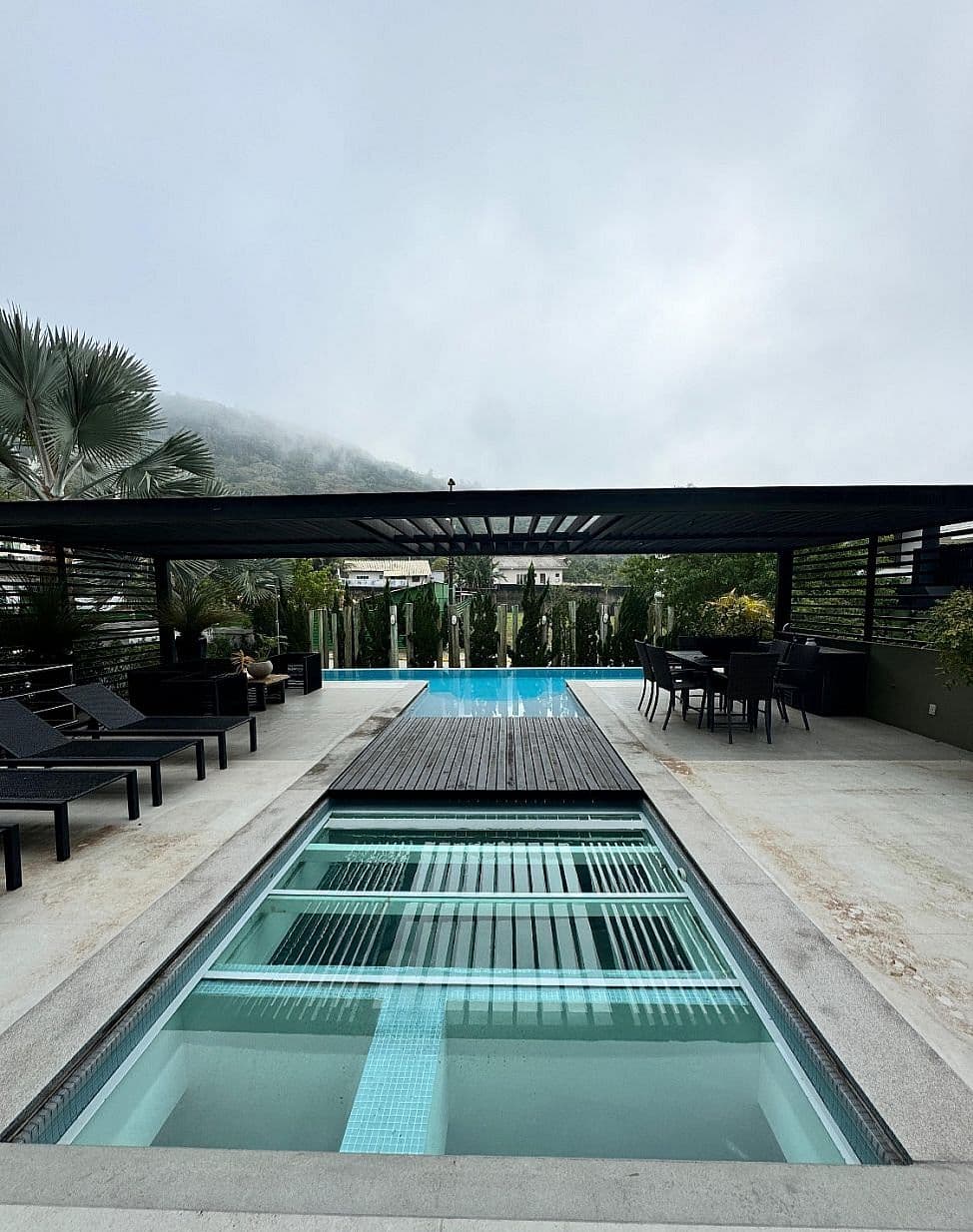 Casa 1.200 m², 6 Suítes, Praia do Estaleiro/BC — foto 1